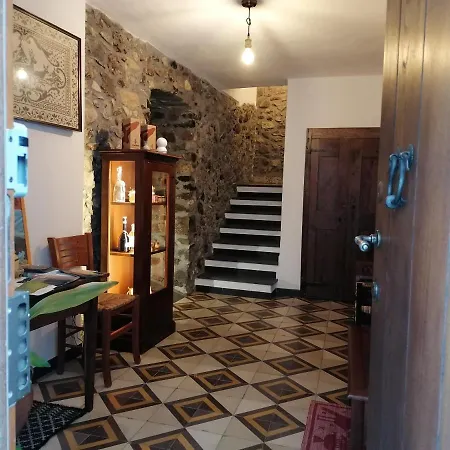 B&B Deiana E Pizzeria 산투 루수르기우