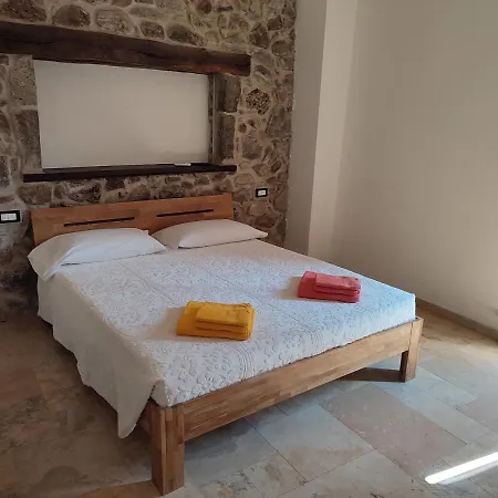 Deiana Bed & Breakfast *
