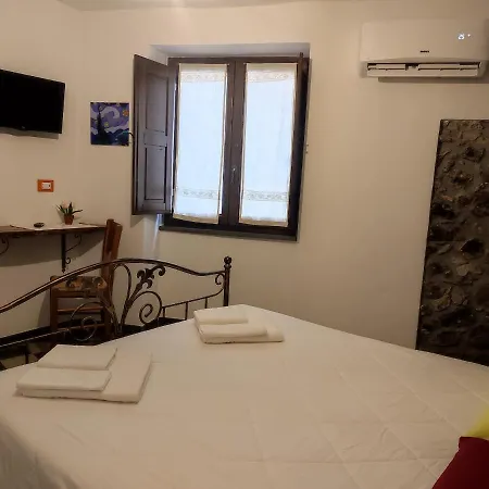 B&B Deiana E Pizzeria 산투 루수르기우