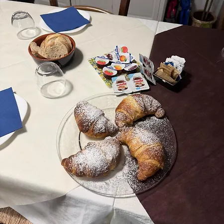Deiana E Pizzeria Bed & Breakfast 3*