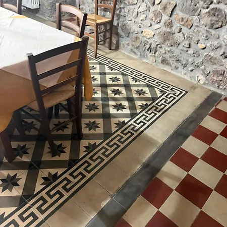 Couette-café Deiana E Pizzeria Santu Lussurgiu